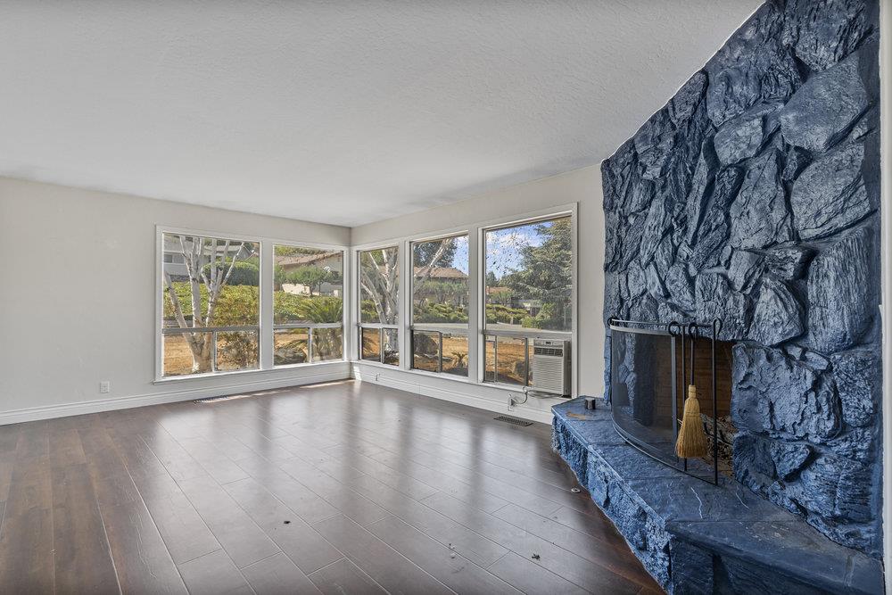 Detail Gallery Image 13 of 55 For 15 Carol Anns Ct, Hollister,  CA 95023 - 4 Beds | 2/1 Baths