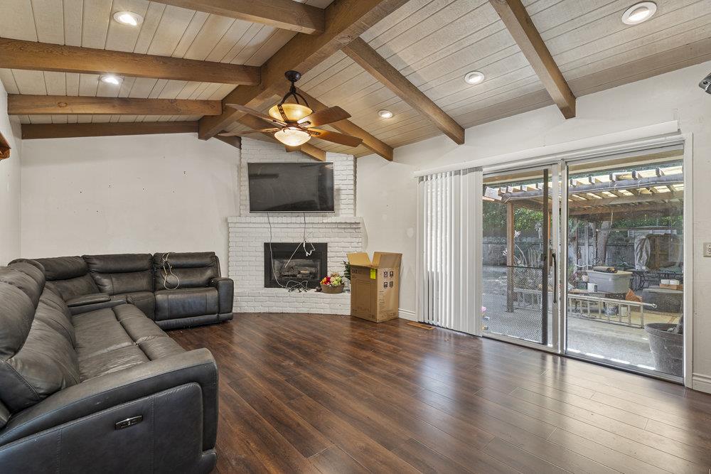 Detail Gallery Image 17 of 55 For 15 Carol Anns Ct, Hollister,  CA 95023 - 4 Beds | 2/1 Baths