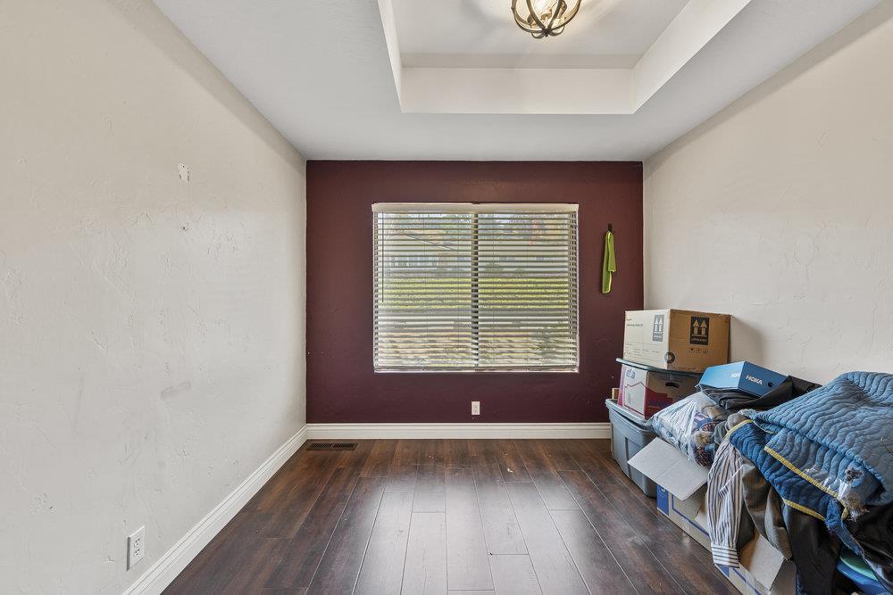 Detail Gallery Image 22 of 55 For 15 Carol Anns Ct, Hollister,  CA 95023 - 4 Beds | 2/1 Baths