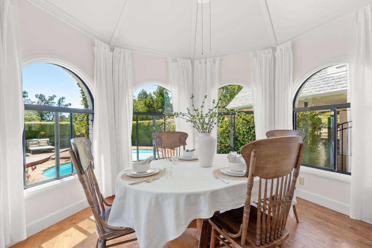 Detail Gallery Image 18 of 136 For 7919 Empire Grade, Santa Cruz,  CA 95060 - 7 Beds | 6/2 Baths