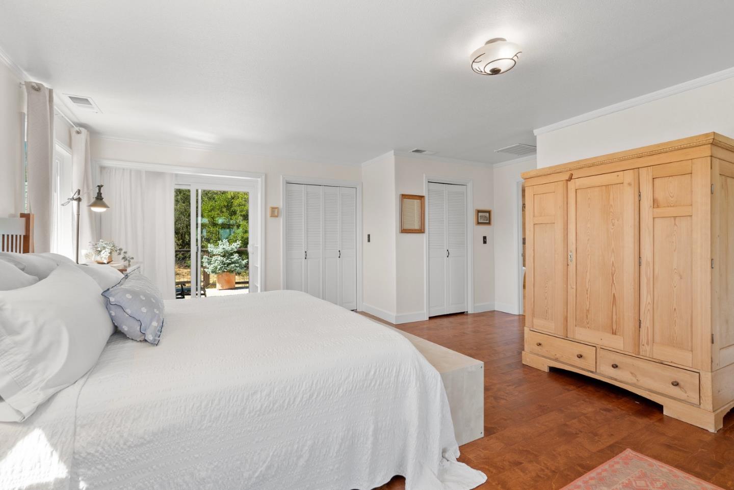 Detail Gallery Image 38 of 136 For 7919 Empire Grade, Santa Cruz,  CA 95060 - 7 Beds | 6/2 Baths