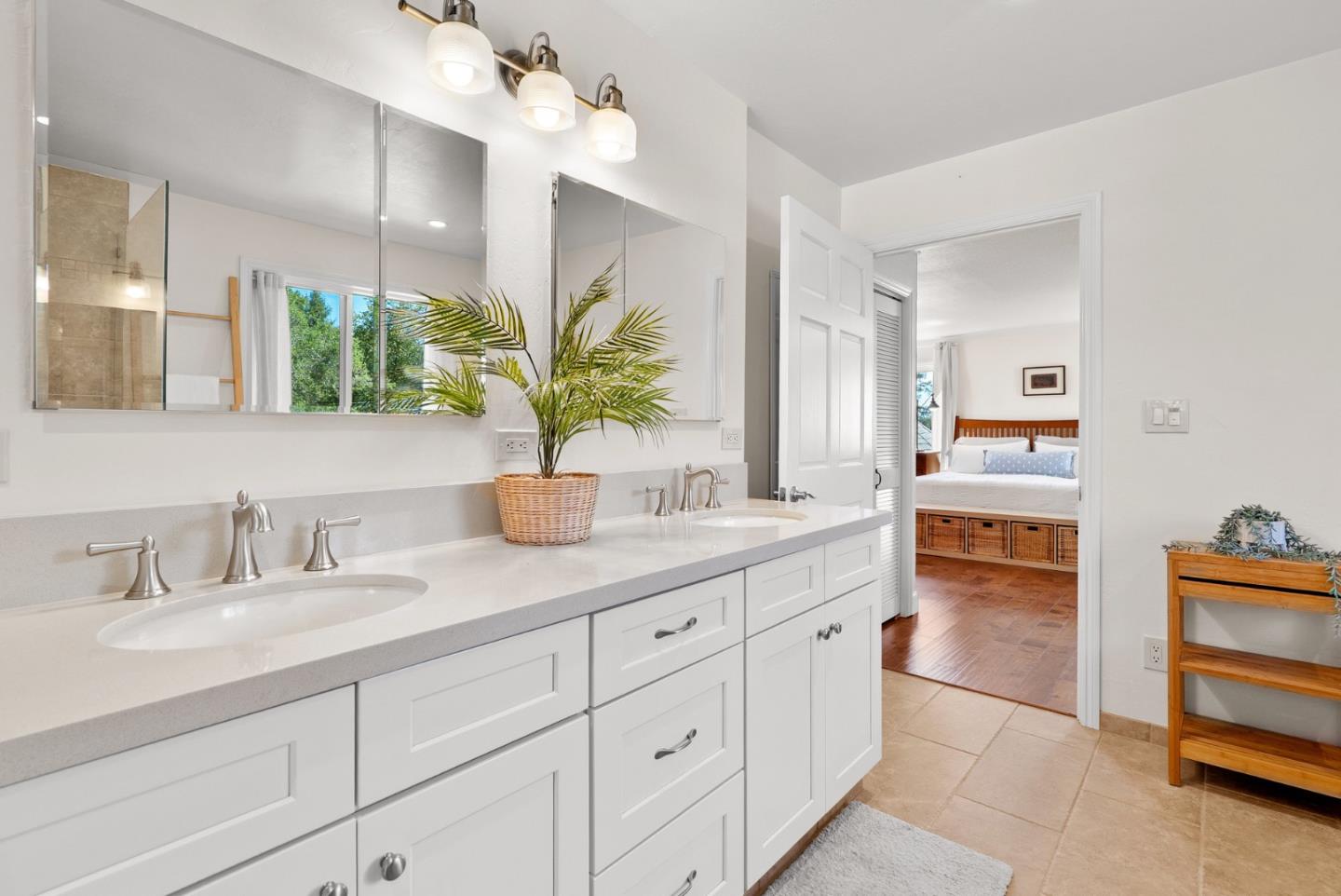 Detail Gallery Image 46 of 136 For 7919 Empire Grade, Santa Cruz,  CA 95060 - 7 Beds | 6/2 Baths