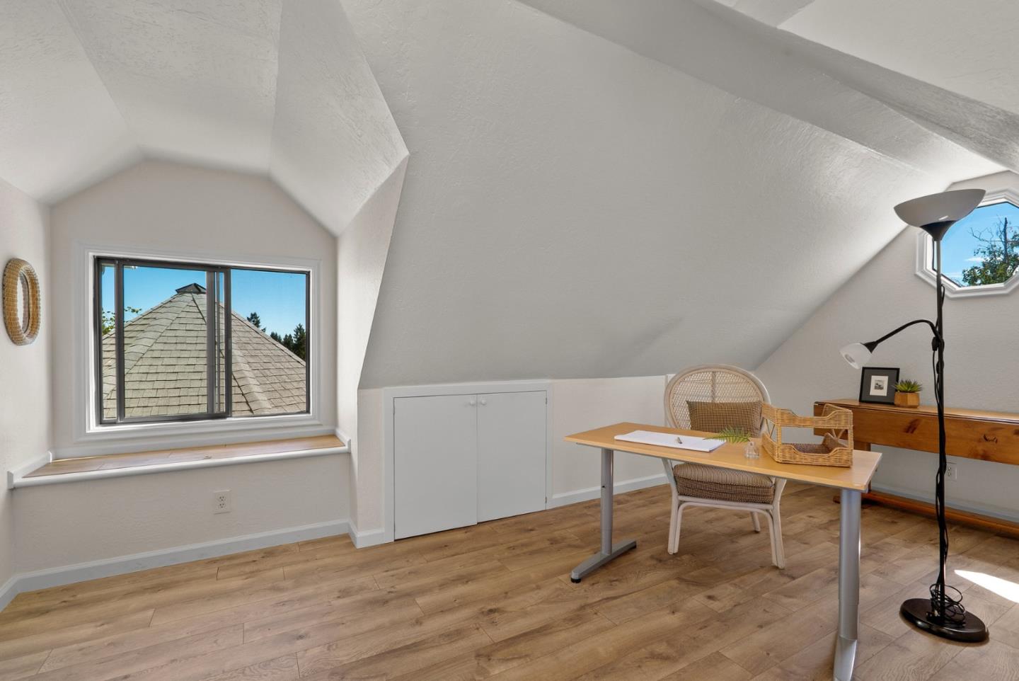Detail Gallery Image 58 of 136 For 7919 Empire Grade, Santa Cruz,  CA 95060 - 7 Beds | 6/2 Baths
