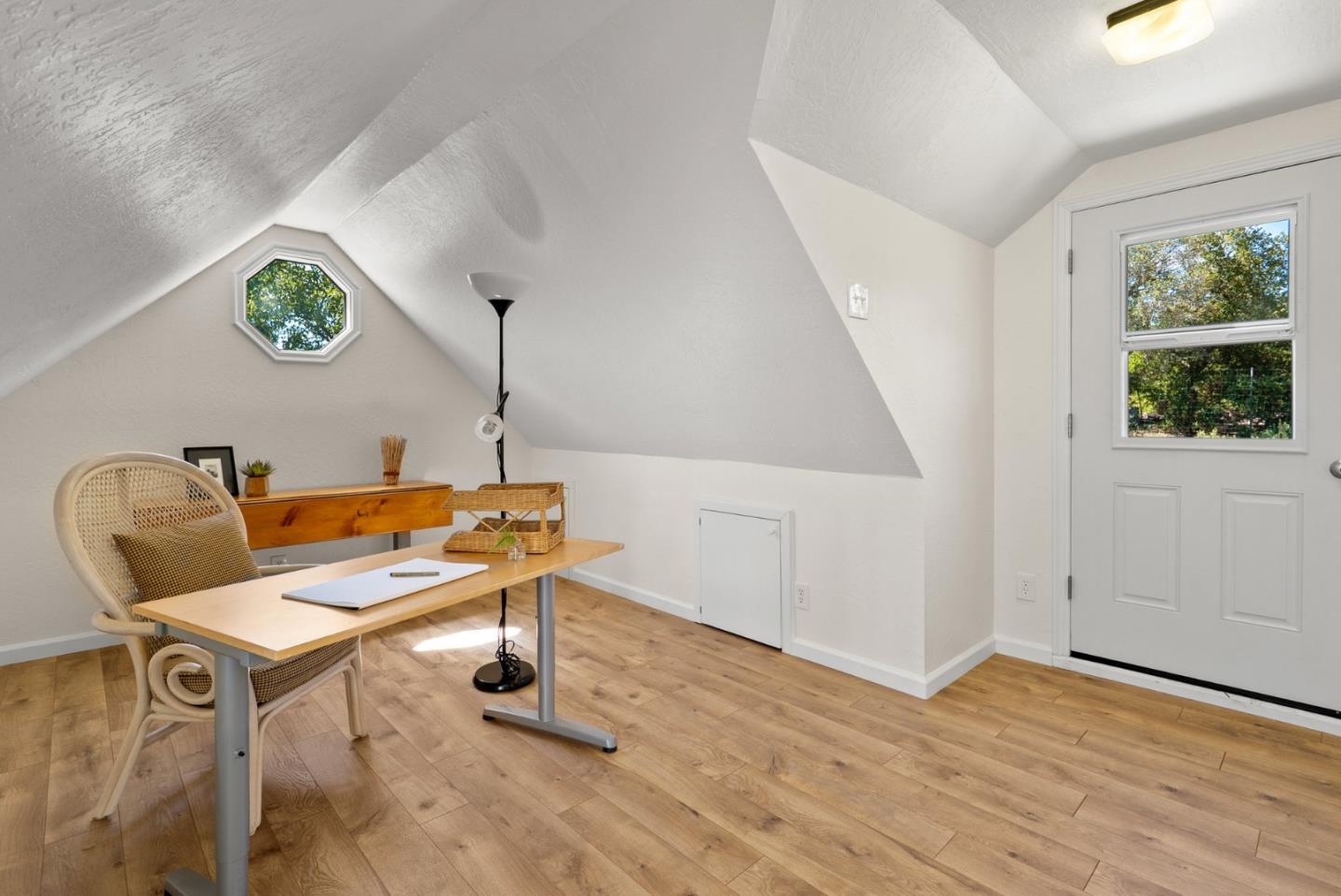 Detail Gallery Image 61 of 136 For 7919 Empire Grade, Santa Cruz,  CA 95060 - 7 Beds | 6/2 Baths