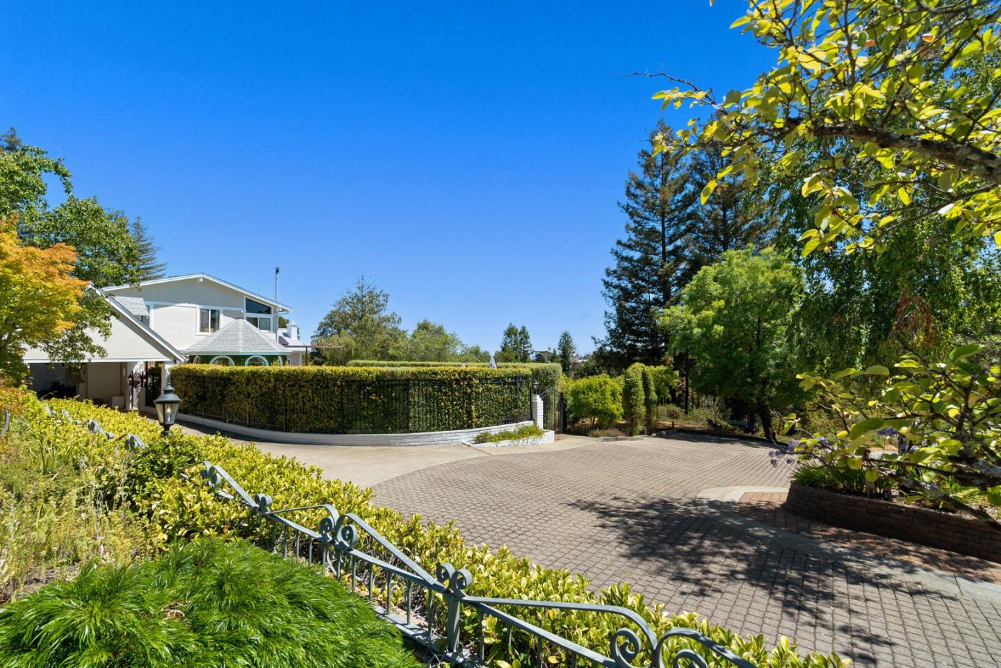 Detail Gallery Image 67 of 136 For 7919 Empire Grade, Santa Cruz,  CA 95060 - 7 Beds | 6/2 Baths