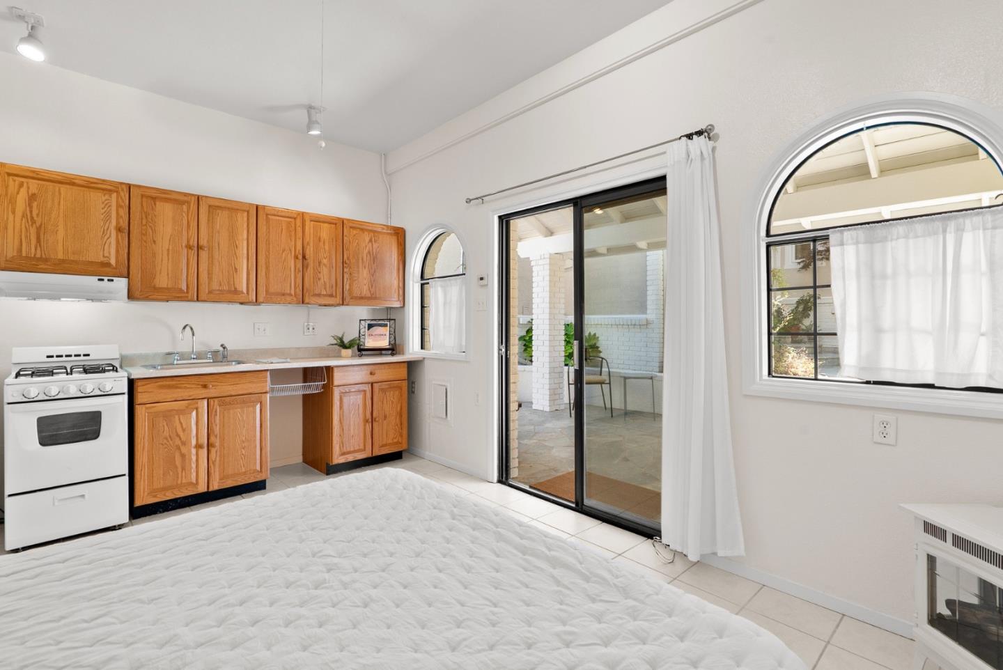 Detail Gallery Image 86 of 136 For 7919 Empire Grade, Santa Cruz,  CA 95060 - 7 Beds | 6/2 Baths