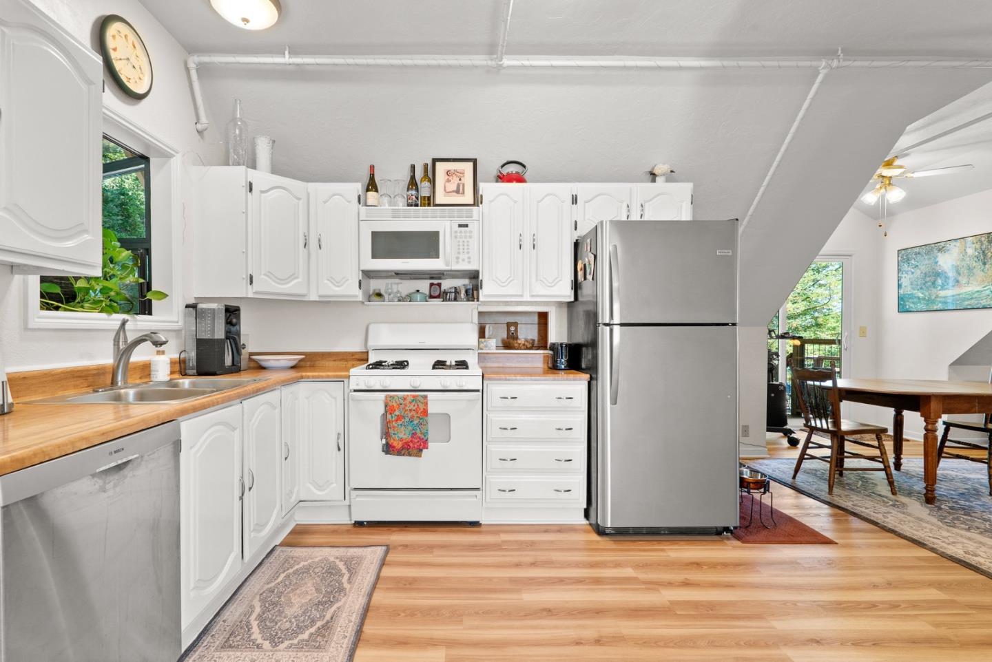 Detail Gallery Image 95 of 136 For 7919 Empire Grade, Santa Cruz,  CA 95060 - 7 Beds | 6/2 Baths