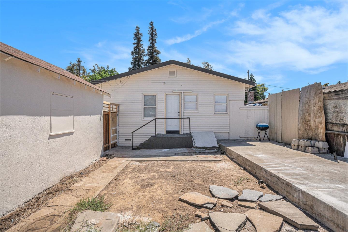 Detail Gallery Image 14 of 17 For 513 Arch St, Martinez,  CA 94553 - 2 Beds | 1 Baths