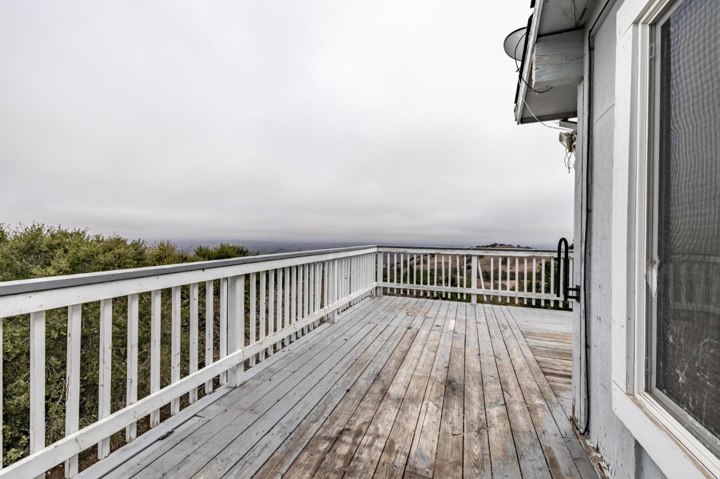 Detail Gallery Image 10 of 23 For 380 Hillside Rd, San Juan Bautista,  CA 95045 - 3 Beds | 3 Baths