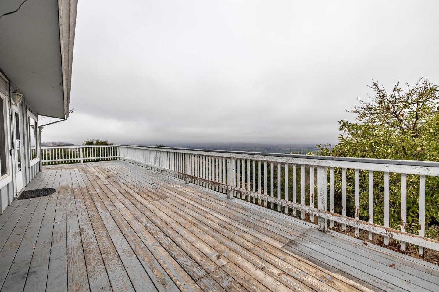 Detail Gallery Image 11 of 23 For 380 Hillside Rd, San Juan Bautista,  CA 95045 - 3 Beds | 3 Baths