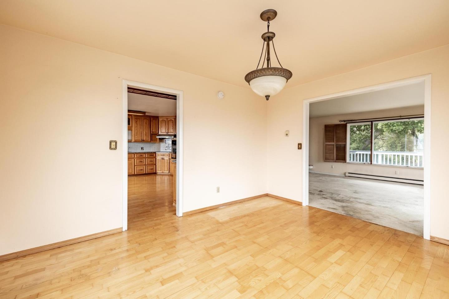 Detail Gallery Image 16 of 23 For 380 Hillside Rd, San Juan Bautista,  CA 95045 - 3 Beds | 3 Baths