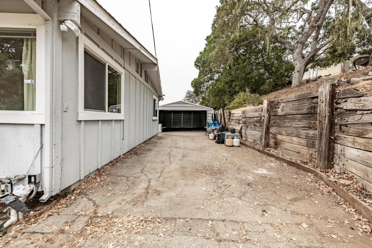 Detail Gallery Image 7 of 23 For 380 Hillside Rd, San Juan Bautista,  CA 95045 - 3 Beds | 3 Baths