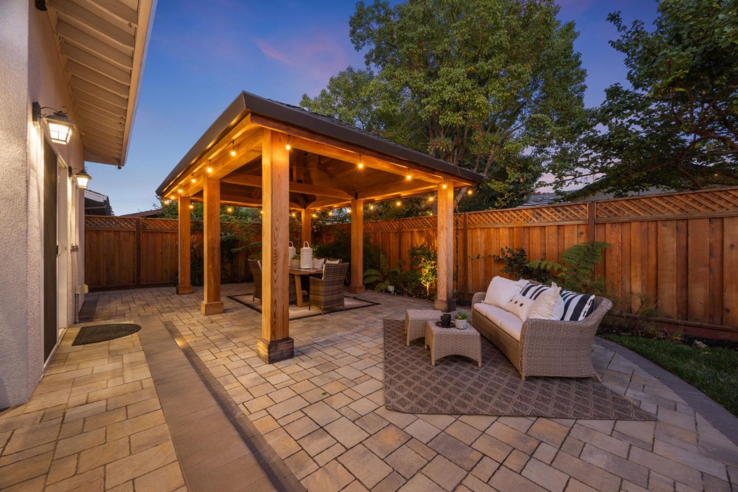 Detail Gallery Image 61 of 79 For 1052 Lovoi Way, San Jose,  CA 95125 - 4 Beds | 3 Baths