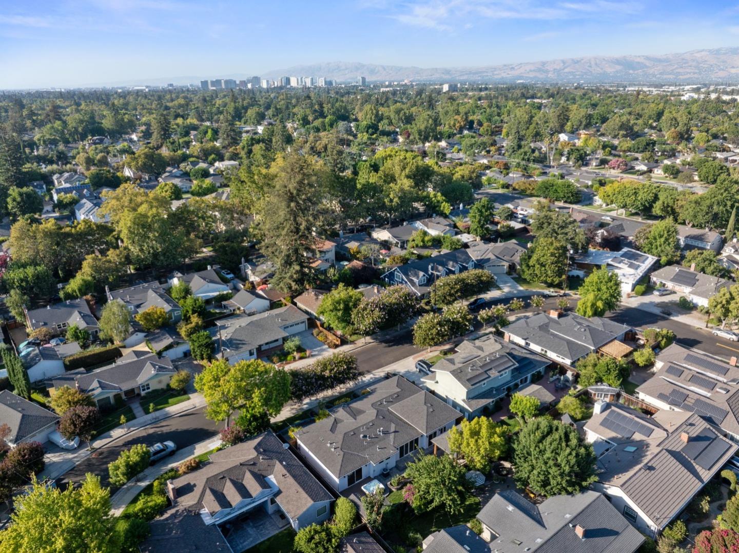 Detail Gallery Image 66 of 79 For 1052 Lovoi Way, San Jose,  CA 95125 - 4 Beds | 3 Baths