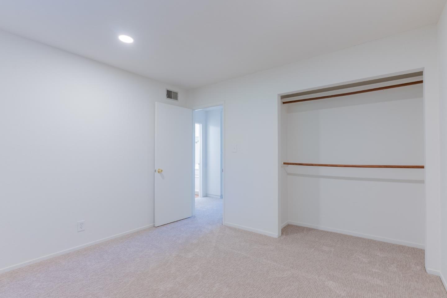 Detail Gallery Image 30 of 53 For 6 Havenridge Ct, San Mateo,  CA 94402 - 3 Beds | 2/1 Baths