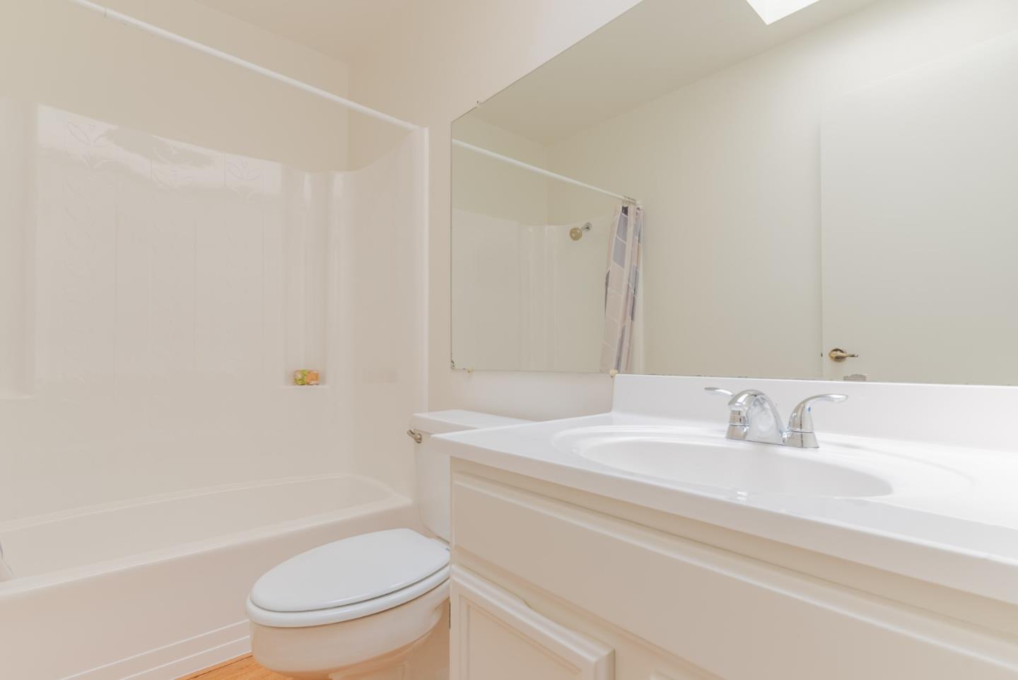 Detail Gallery Image 34 of 53 For 6 Havenridge Ct, San Mateo,  CA 94402 - 3 Beds | 2/1 Baths