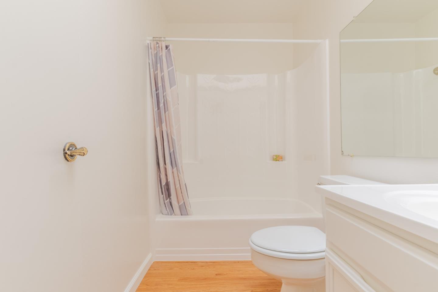 Detail Gallery Image 35 of 53 For 6 Havenridge Ct, San Mateo,  CA 94402 - 3 Beds | 2/1 Baths