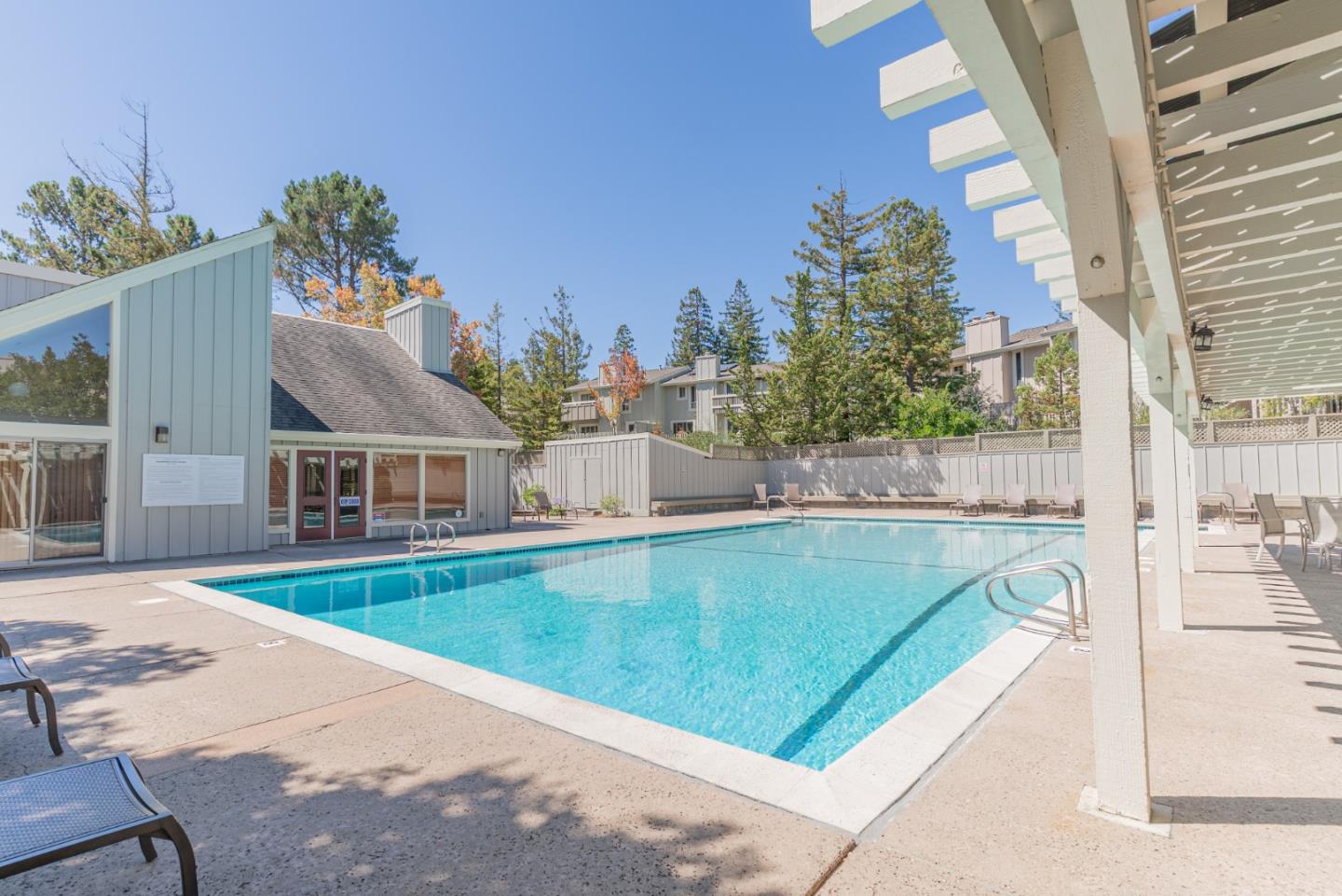 Detail Gallery Image 44 of 53 For 6 Havenridge Ct, San Mateo,  CA 94402 - 3 Beds | 2/1 Baths