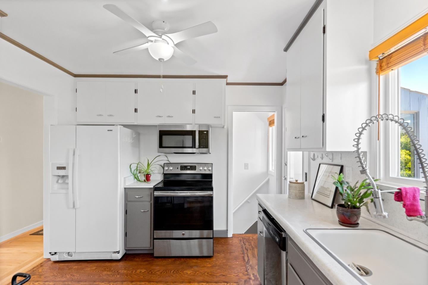 Detail Gallery Image 15 of 47 For 473 Chestnut Ave, San Bruno,  CA 94066 - 2 Beds | 1 Baths