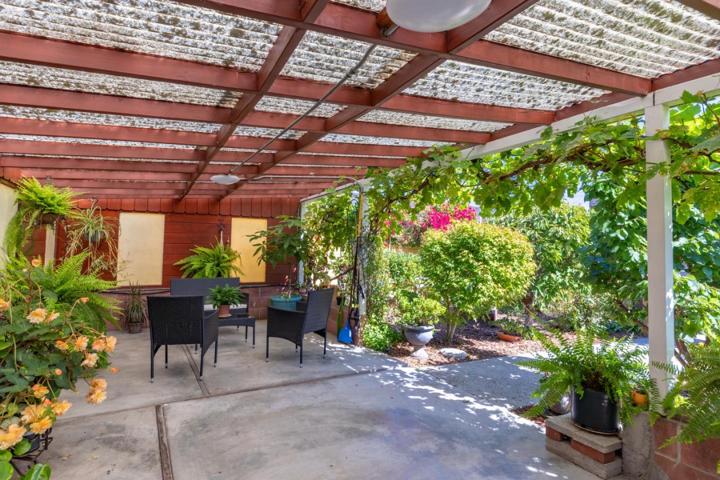 Detail Gallery Image 36 of 47 For 473 Chestnut Ave, San Bruno,  CA 94066 - 2 Beds | 1 Baths