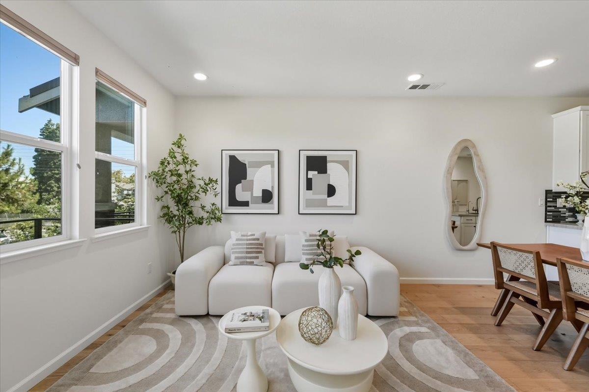 Detail Gallery Image 11 of 85 For 392 Charles Morris Ter, Sunnyvale,  CA 94085 - 4 Beds | 3 Baths