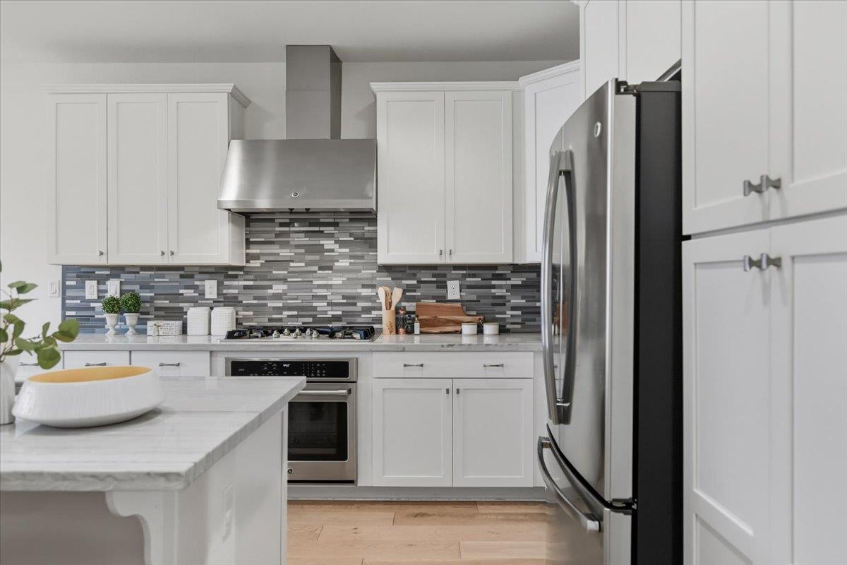 Detail Gallery Image 25 of 85 For 392 Charles Morris Ter, Sunnyvale,  CA 94085 - 4 Beds | 3 Baths