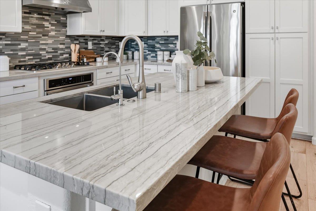 Detail Gallery Image 27 of 85 For 392 Charles Morris Ter, Sunnyvale,  CA 94085 - 4 Beds | 3 Baths