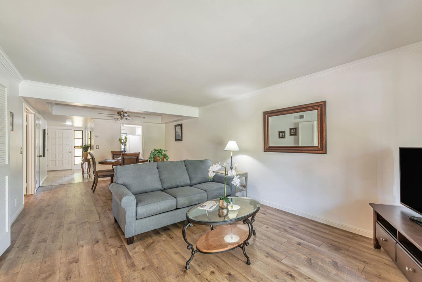 Detail Gallery Image 4 of 37 For 5271 Cribari, San Jose,  CA 95135 - 2 Beds | 2 Baths