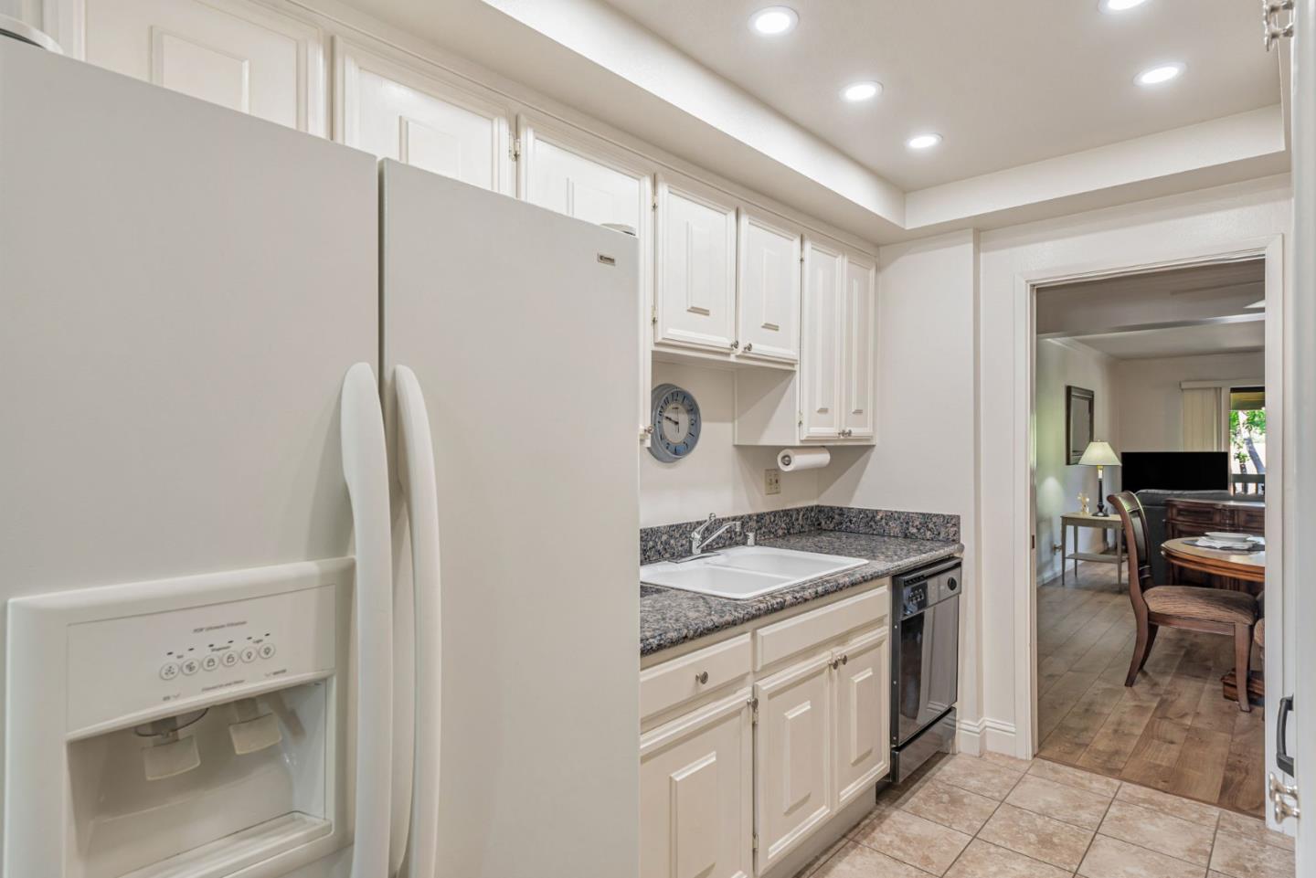 Detail Gallery Image 8 of 37 For 5271 Cribari, San Jose,  CA 95135 - 2 Beds | 2 Baths
