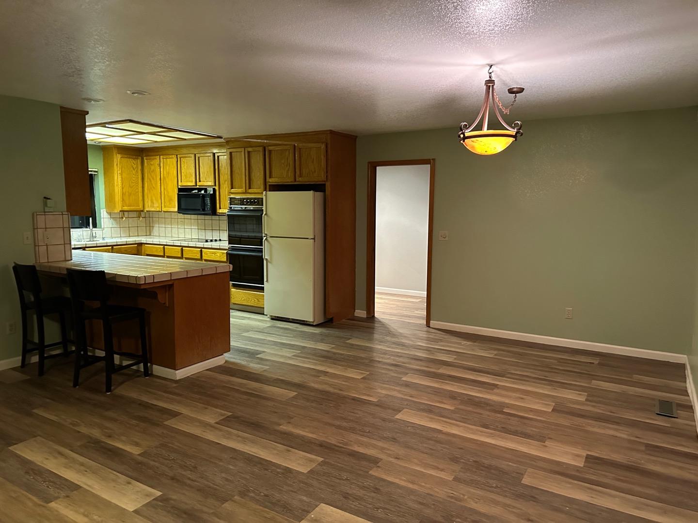 Detail Gallery Image 10 of 37 For 1670 Sausalito Dr, Hollister,  CA 95023 - 3 Beds | 2 Baths