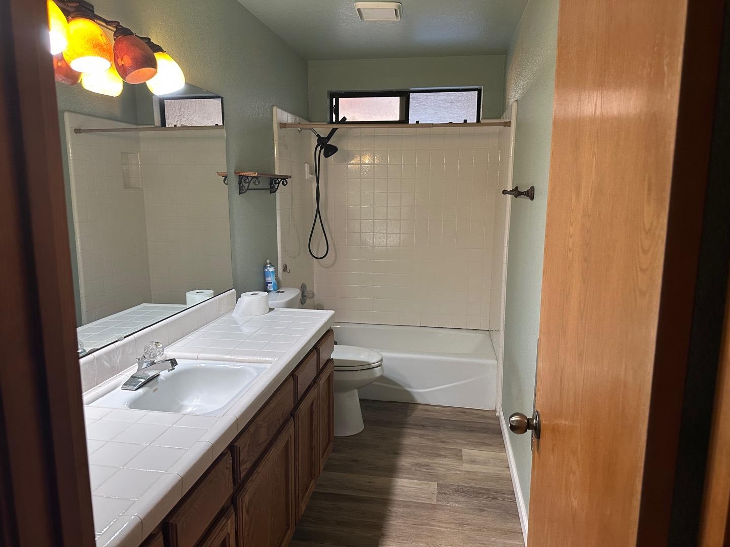 Detail Gallery Image 22 of 37 For 1670 Sausalito Dr, Hollister,  CA 95023 - 3 Beds | 2 Baths