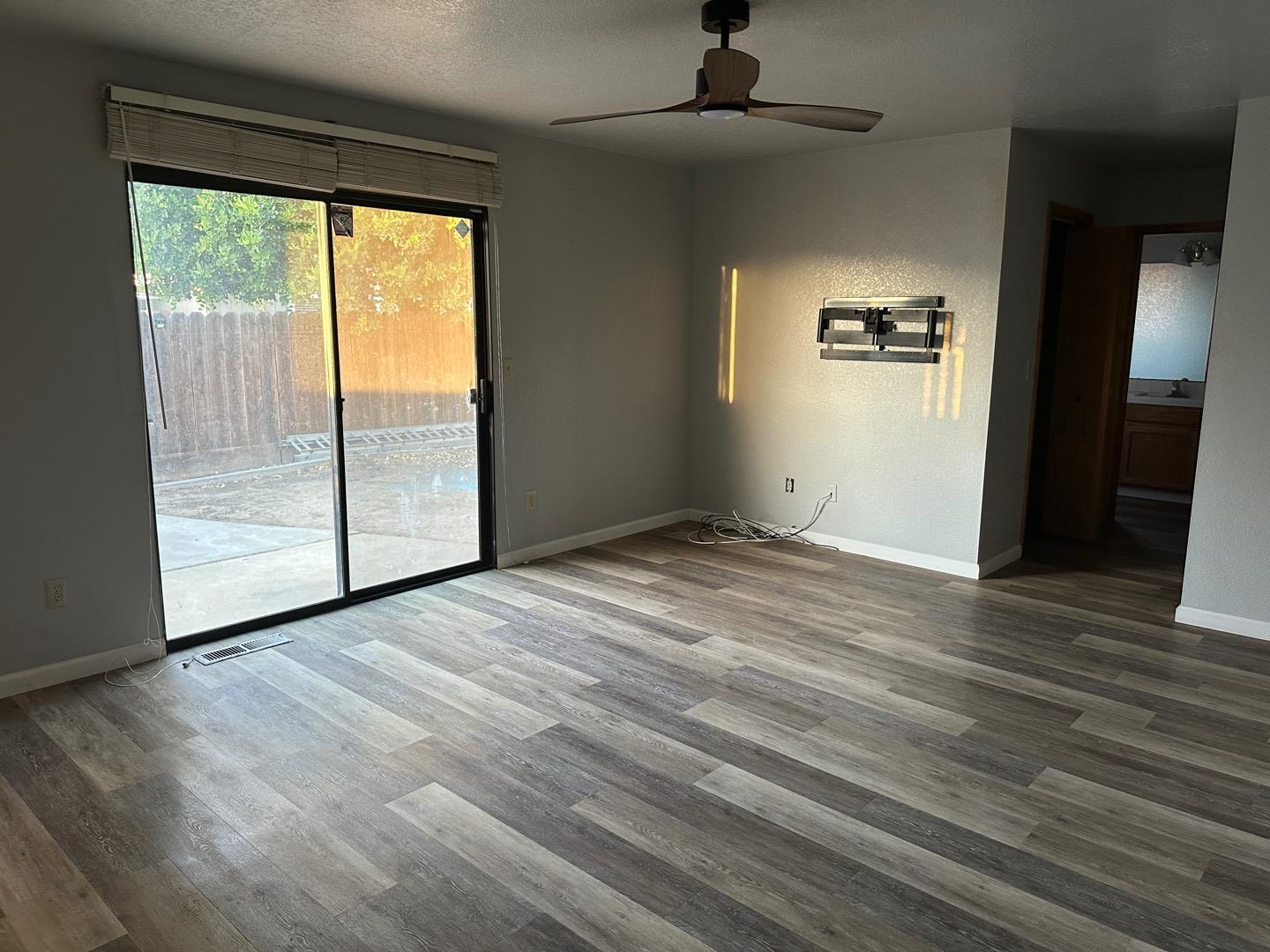 Detail Gallery Image 26 of 37 For 1670 Sausalito Dr, Hollister,  CA 95023 - 3 Beds | 2 Baths