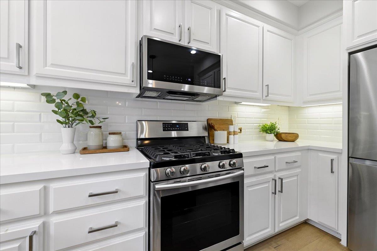 Detail Gallery Image 23 of 57 For 1190 Morse Ave, Sunnyvale,  CA 94089 - 3 Beds | 2/1 Baths