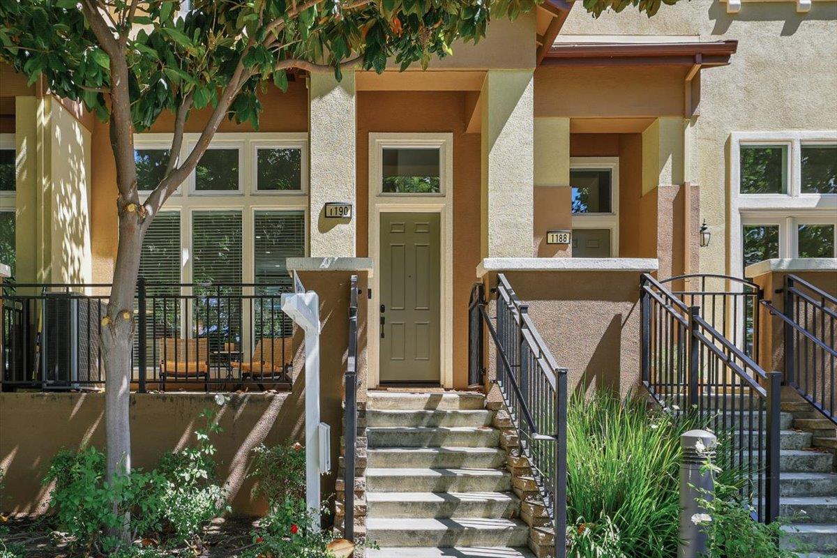 Detail Gallery Image 3 of 57 For 1190 Morse Ave, Sunnyvale,  CA 94089 - 3 Beds | 2/1 Baths