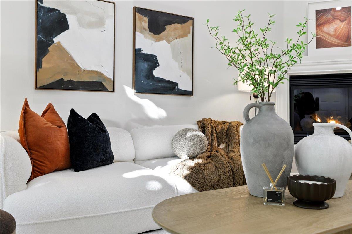 Detail Gallery Image 6 of 57 For 1190 Morse Ave, Sunnyvale,  CA 94089 - 3 Beds | 2/1 Baths