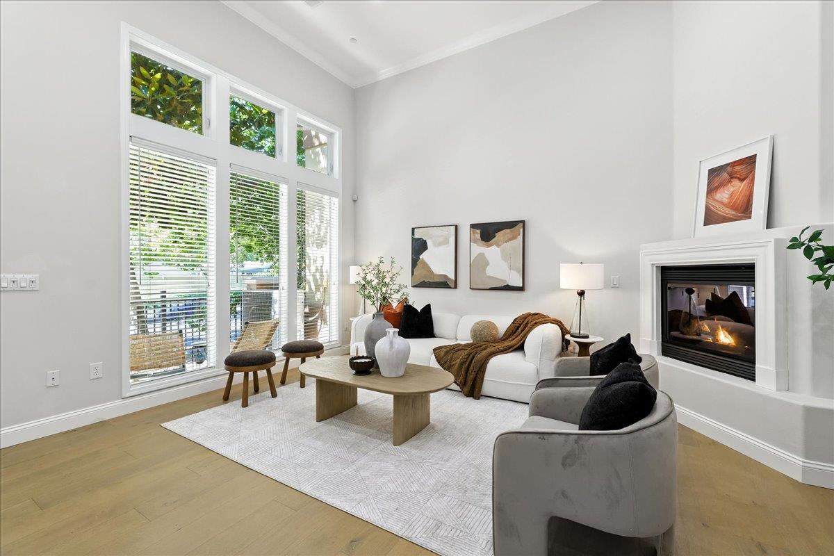 Detail Gallery Image 7 of 57 For 1190 Morse Ave, Sunnyvale,  CA 94089 - 3 Beds | 2/1 Baths