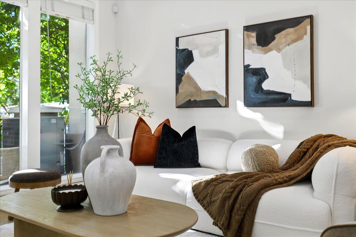 Detail Gallery Image 8 of 57 For 1190 Morse Ave, Sunnyvale,  CA 94089 - 3 Beds | 2/1 Baths