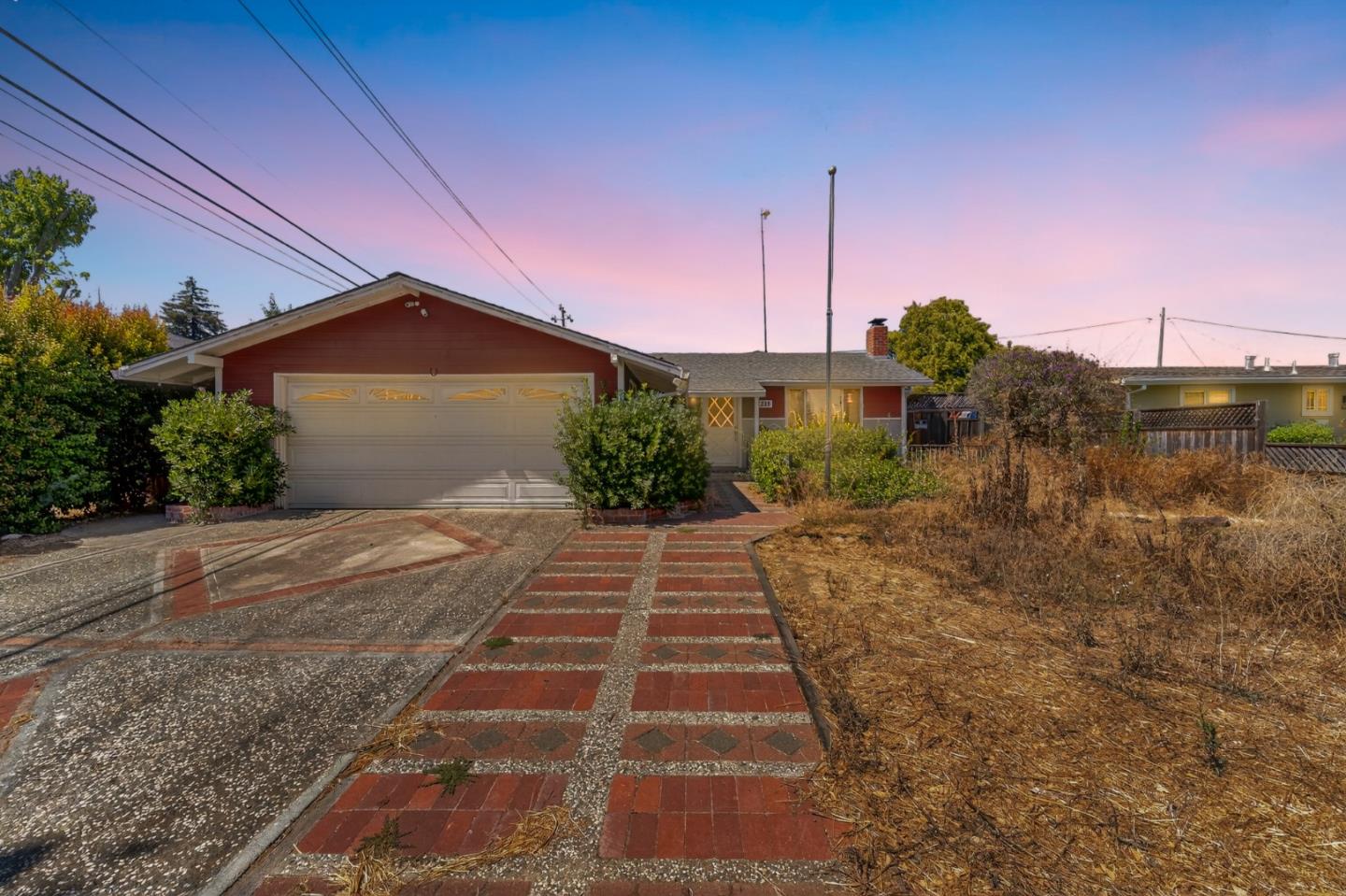 Detail Gallery Image 2 of 39 For 10451 Finch Ave, Cupertino,  CA 95014 - 3 Beds | 1/1 Baths