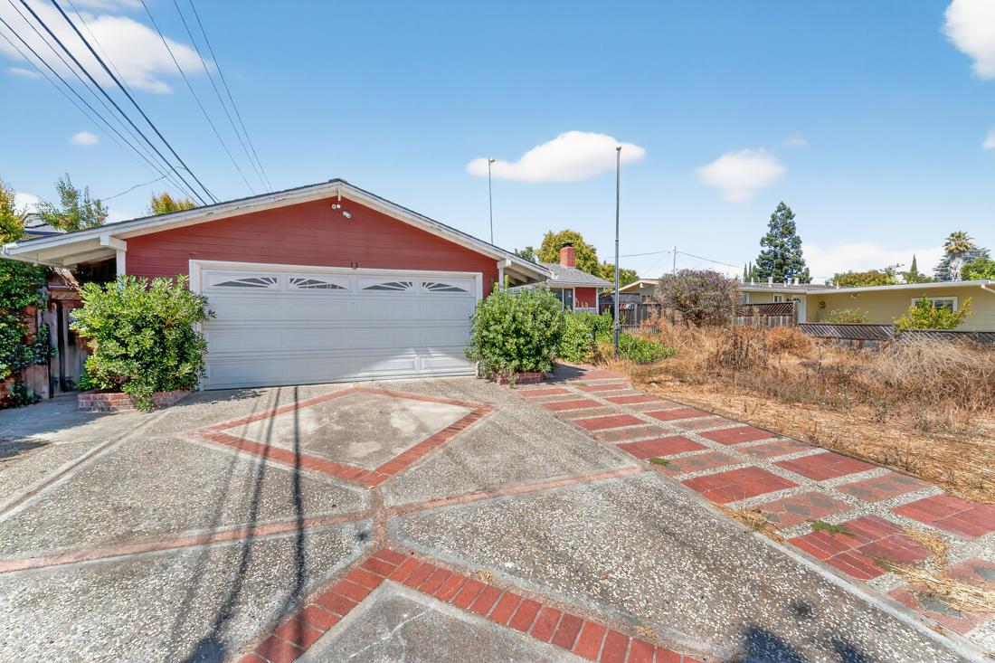 Detail Gallery Image 3 of 39 For 10451 Finch Ave, Cupertino,  CA 95014 - 3 Beds | 1/1 Baths