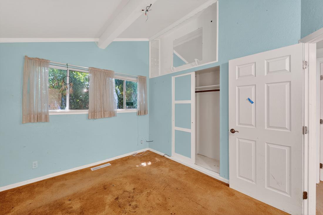 Detail Gallery Image 32 of 39 For 10451 Finch Ave, Cupertino,  CA 95014 - 3 Beds | 1/1 Baths