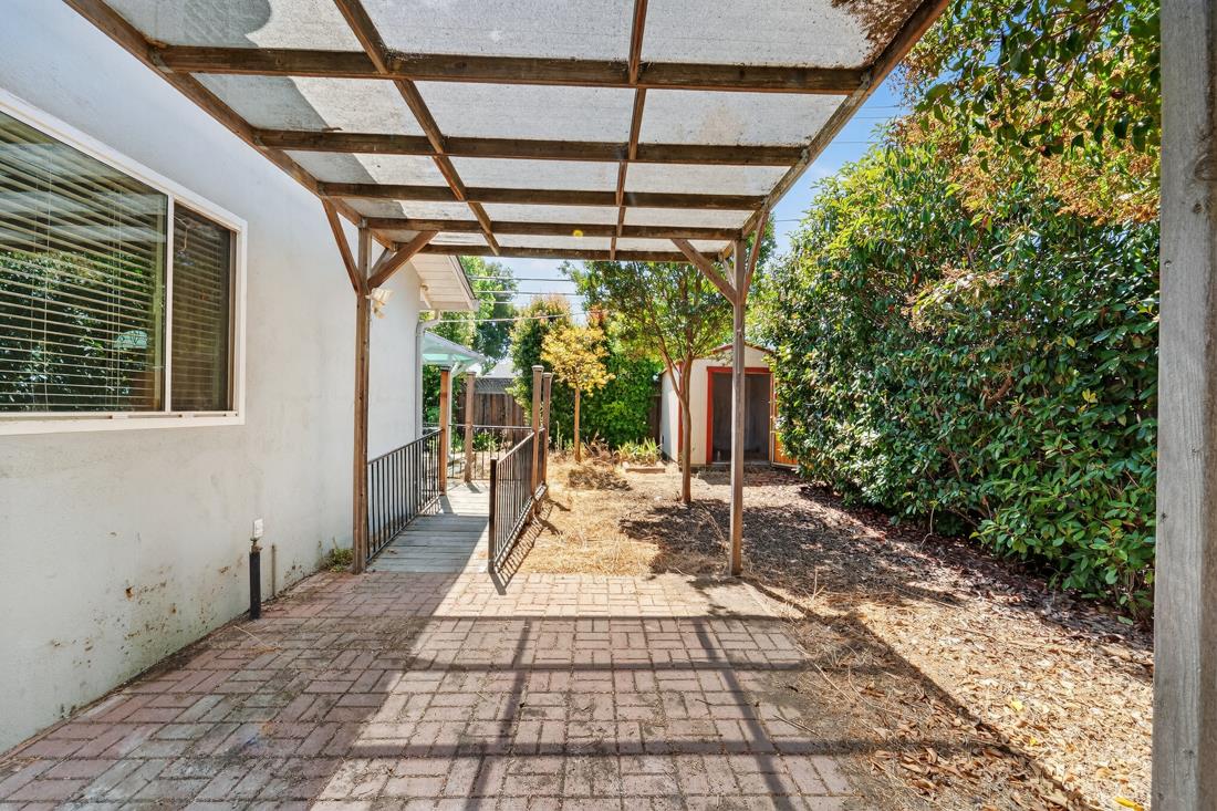 Detail Gallery Image 36 of 39 For 10451 Finch Ave, Cupertino,  CA 95014 - 3 Beds | 1/1 Baths