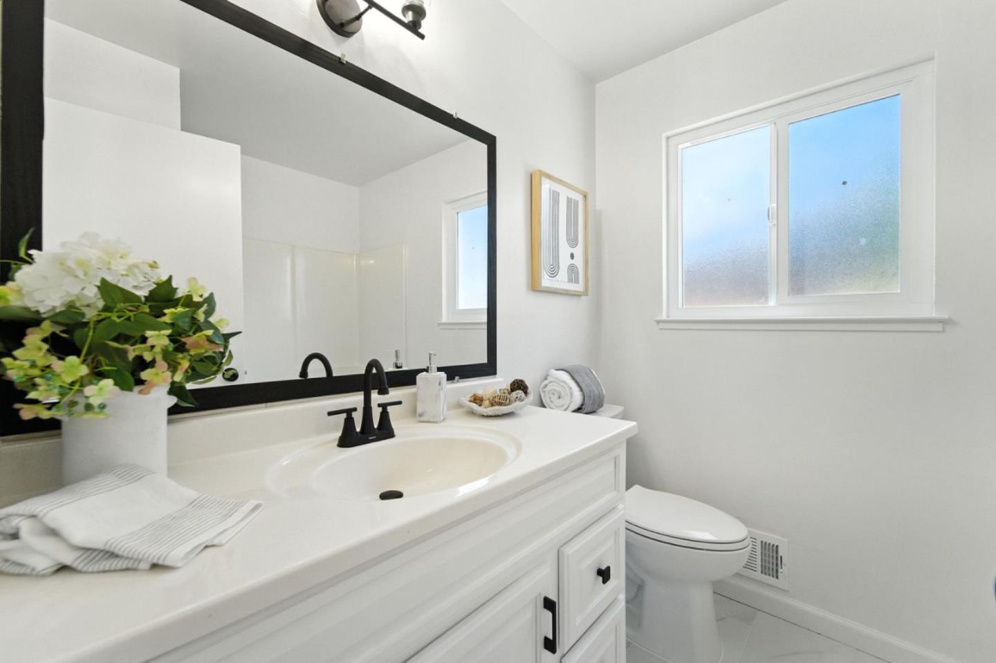 Detail Gallery Image 15 of 32 For 3170 Shriver Dr, San Jose,  CA 95132 - 3 Beds | 2 Baths