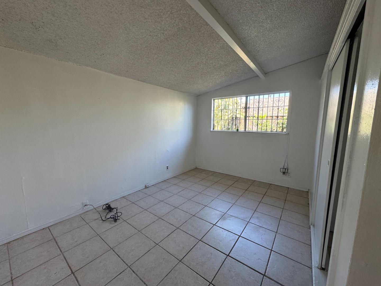 Detail Gallery Image 11 of 18 For 1519 Orlando Dr, San Jose,  CA 95122 - 4 Beds | 2 Baths