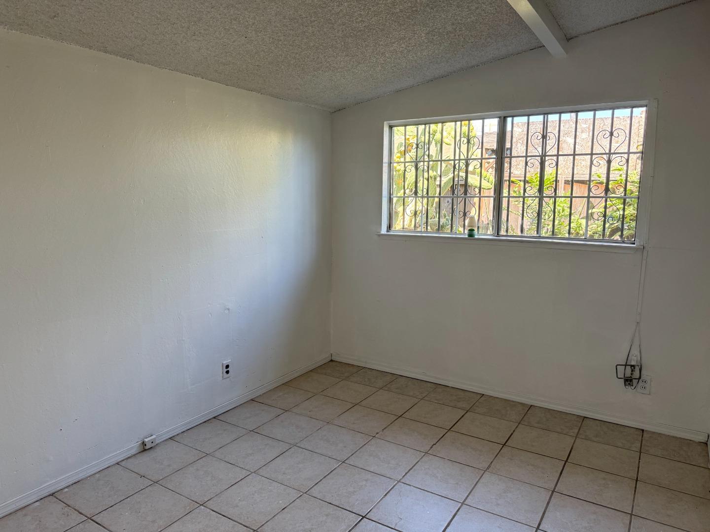 Detail Gallery Image 8 of 18 For 1519 Orlando Dr, San Jose,  CA 95122 - 4 Beds | 2 Baths