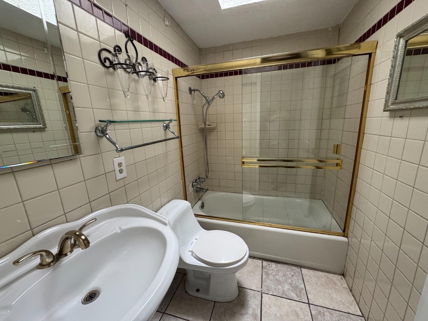 Detail Gallery Image 9 of 18 For 1519 Orlando Dr, San Jose,  CA 95122 - 4 Beds | 2 Baths