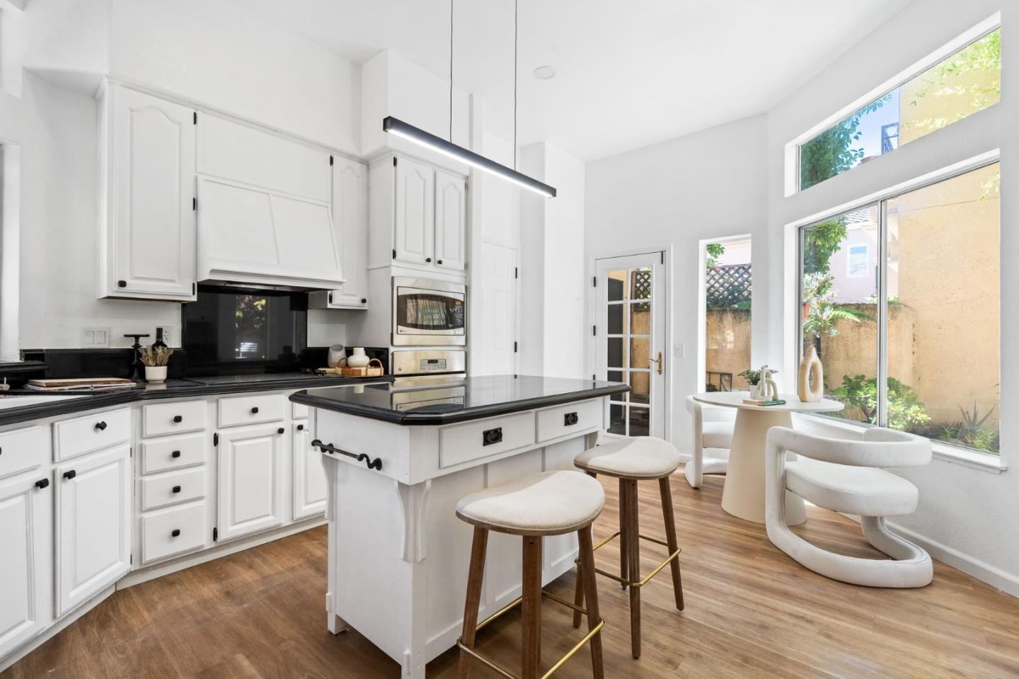 Detail Gallery Image 14 of 52 For 205 Majorca Dr, San Ramon,  CA 94582 - 4 Beds | 2/1 Baths