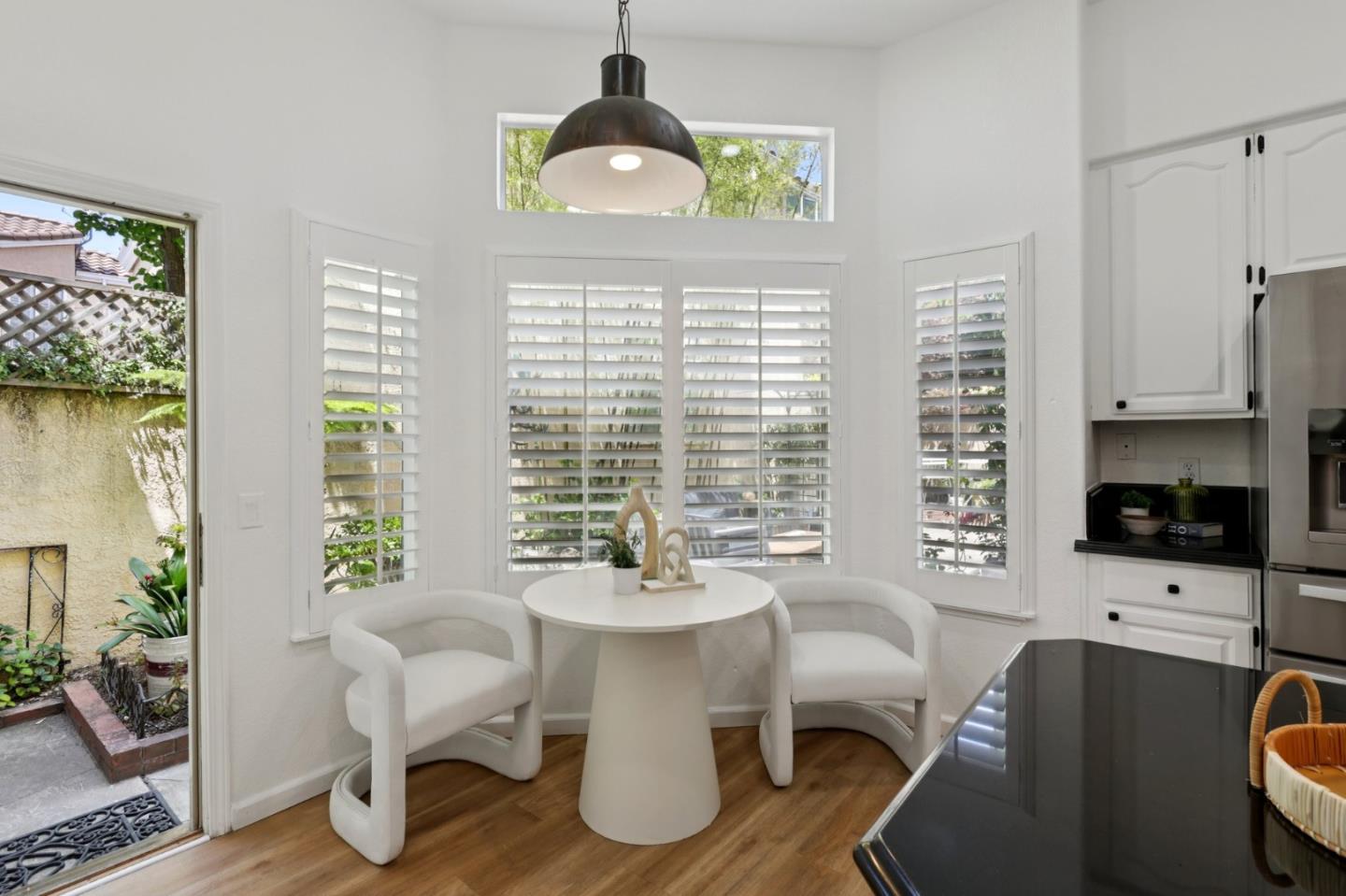 Detail Gallery Image 15 of 52 For 205 Majorca Dr, San Ramon,  CA 94582 - 4 Beds | 2/1 Baths