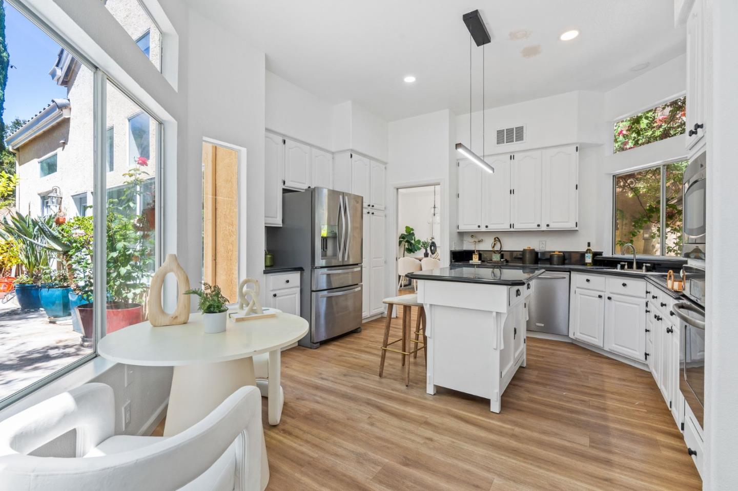 Detail Gallery Image 17 of 52 For 205 Majorca Dr, San Ramon,  CA 94582 - 4 Beds | 2/1 Baths