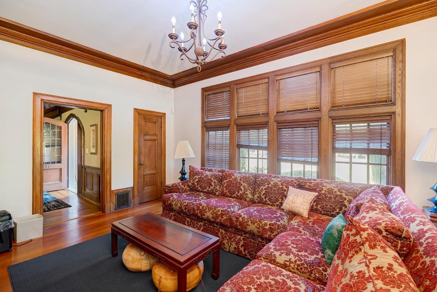 Detail Gallery Image 26 of 92 For 1190 Emory St, San Jose,  CA 95126 - 6 Beds | 3/2 Baths