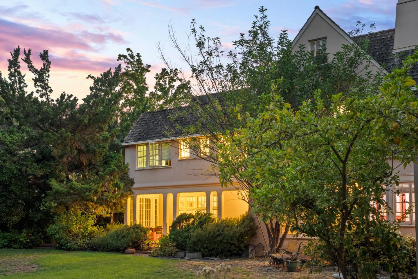 Detail Gallery Image 38 of 92 For 1190 Emory St, San Jose,  CA 95126 - 6 Beds | 3/2 Baths